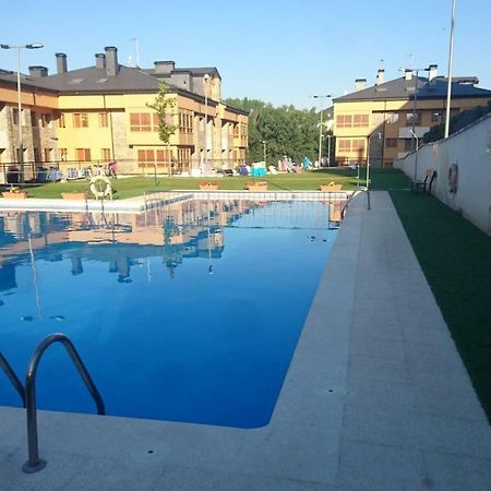 Apartamento Rapitan Lägenhet Jaca Exteriör bild