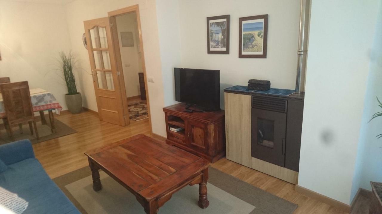 Apartamento Rapitan Lägenhet Jaca Exteriör bild