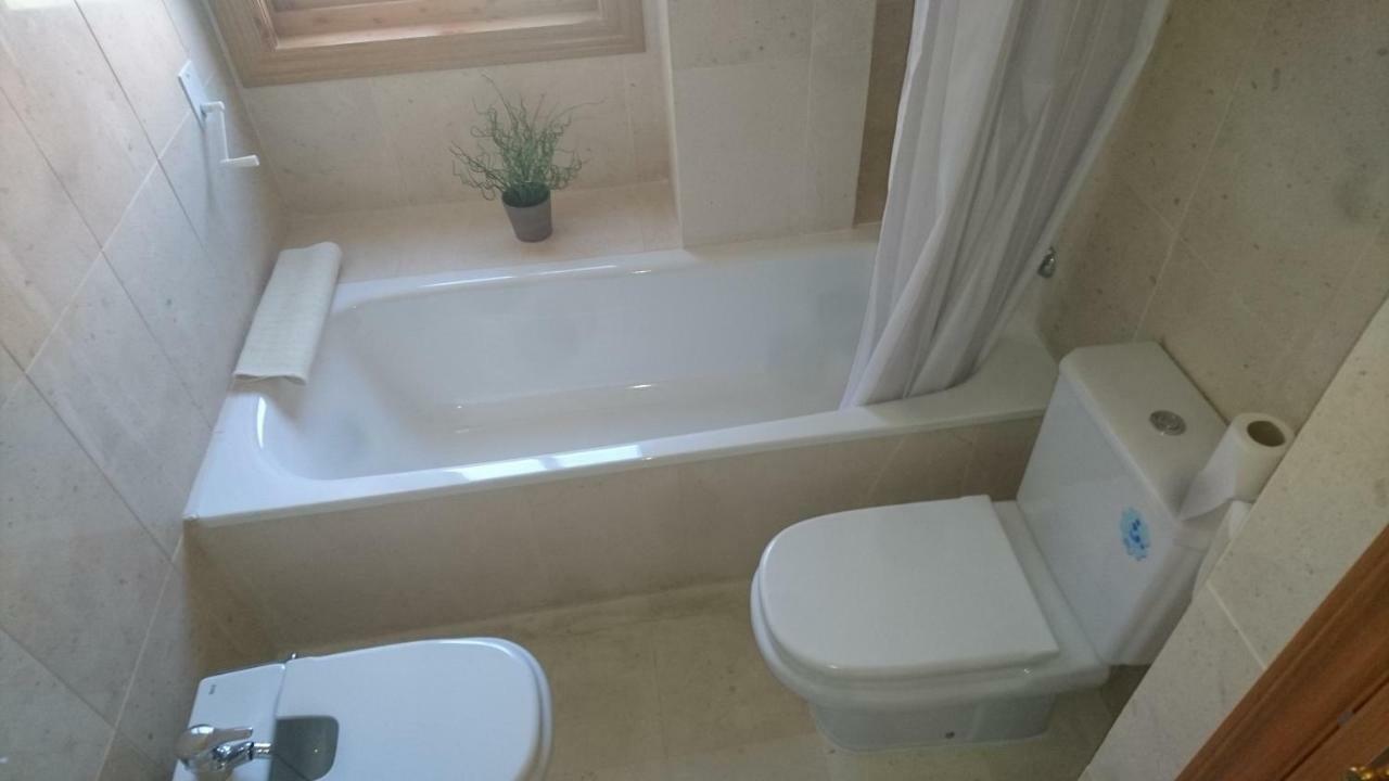 Apartamento Rapitan Lägenhet Jaca Exteriör bild